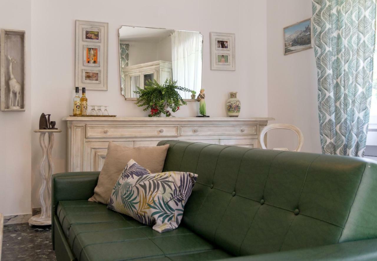 Ferienwohnung La Casa Di Elda Dolceacqua Exterior foto